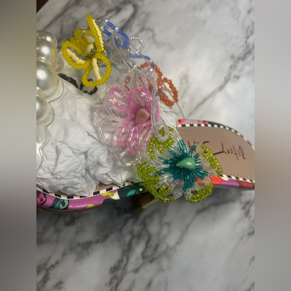 New Betsey Johnson womens Goldiee Heeled Sandal - Picture 11 of 15